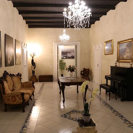 Suite Palazzo Luciani Salerno Exterior foto