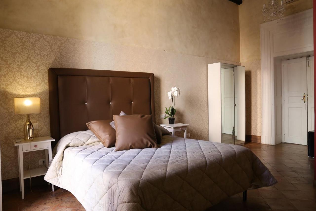 Suite Palazzo Luciani Salerno Exterior foto